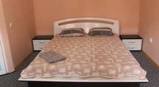 Гостиница Guest House Katrin Судак Стандартный двухместный номер с 1 кроватью-3