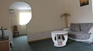 Гостиница Guest House Katrin Судак Люкс с 1 спальней-1